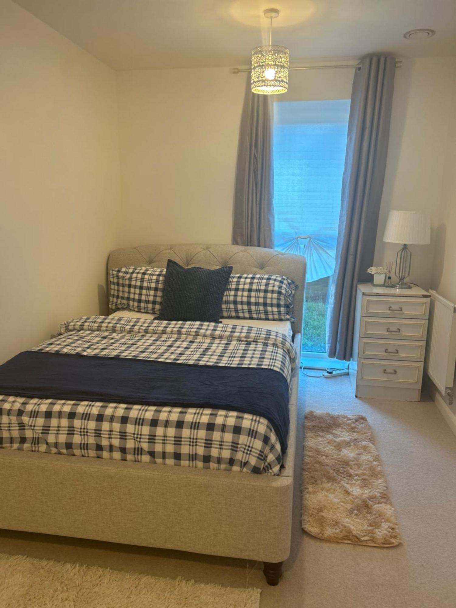 En-suite Double In A Shared Close To Séjour chez l'habitant *