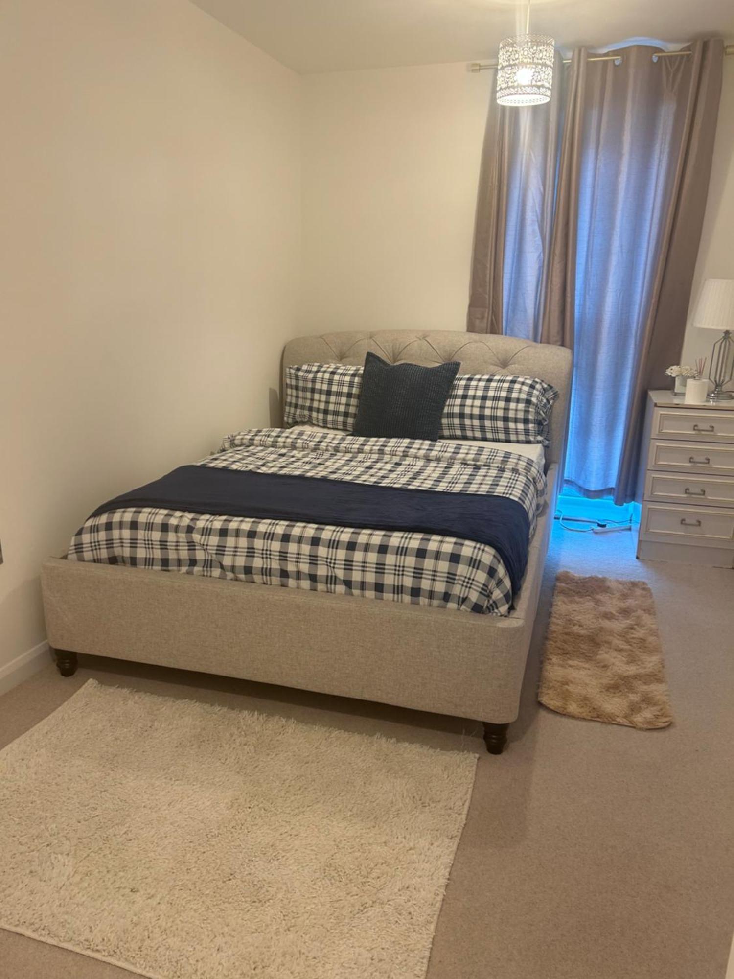En-suite Double In A Shared Close To Séjour chez l'habitant *